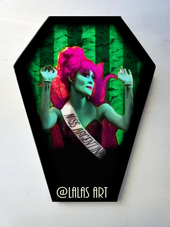 Coffin shaped -  Beetlejuice - Miss Argentina